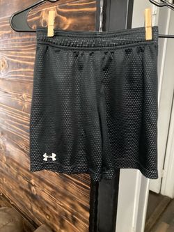 Boy’s Shorts Size 6 By Under Armor