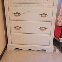 Girl's Bedroom Furniture Free