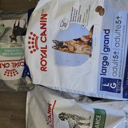 DOG FOOD ROYAL CANIN
