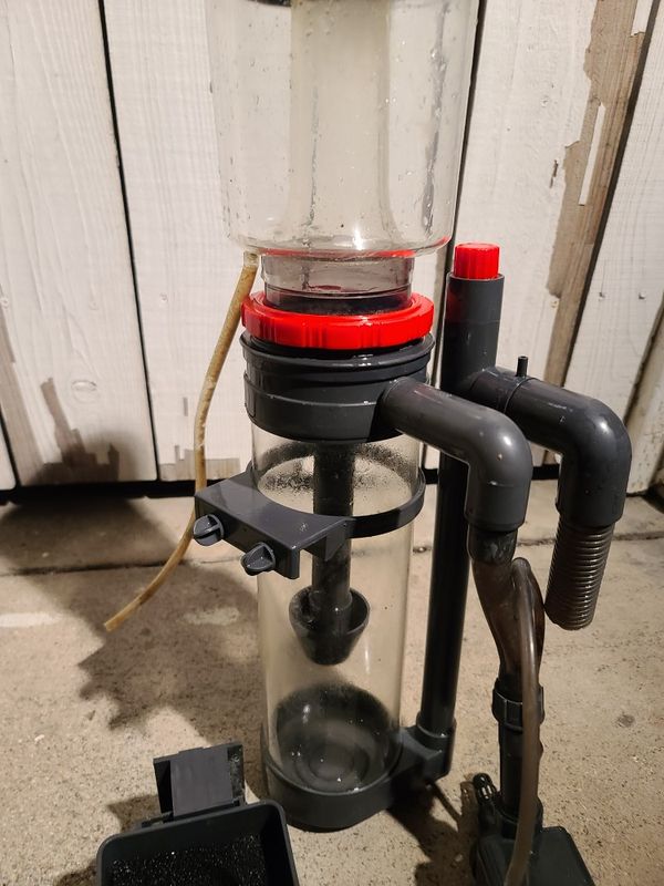 Protein skimmer for saltwater aquarium for Sale in Newport Beach, CA