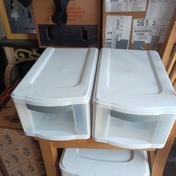Sterilite Set Of 2 White Plastic Storage Drews