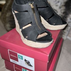 Women’s Wedges Size 5 1/2 ( From Target))
