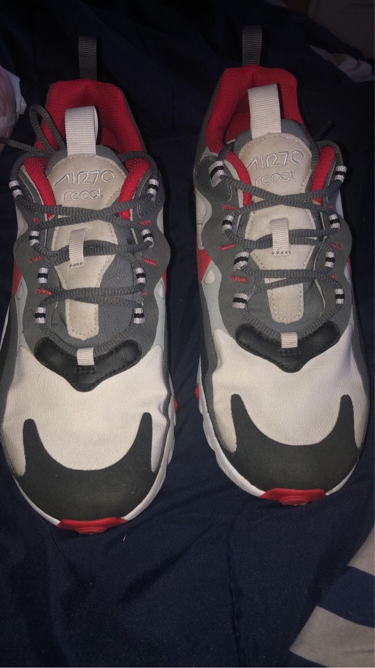Grade School AirMax 270 React