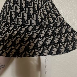 Christian Dior hat
