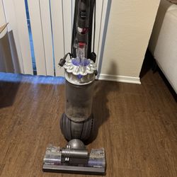 Dyson Ball Animal Pro+ Upright Vacuum with 7 Tools! (Like New)