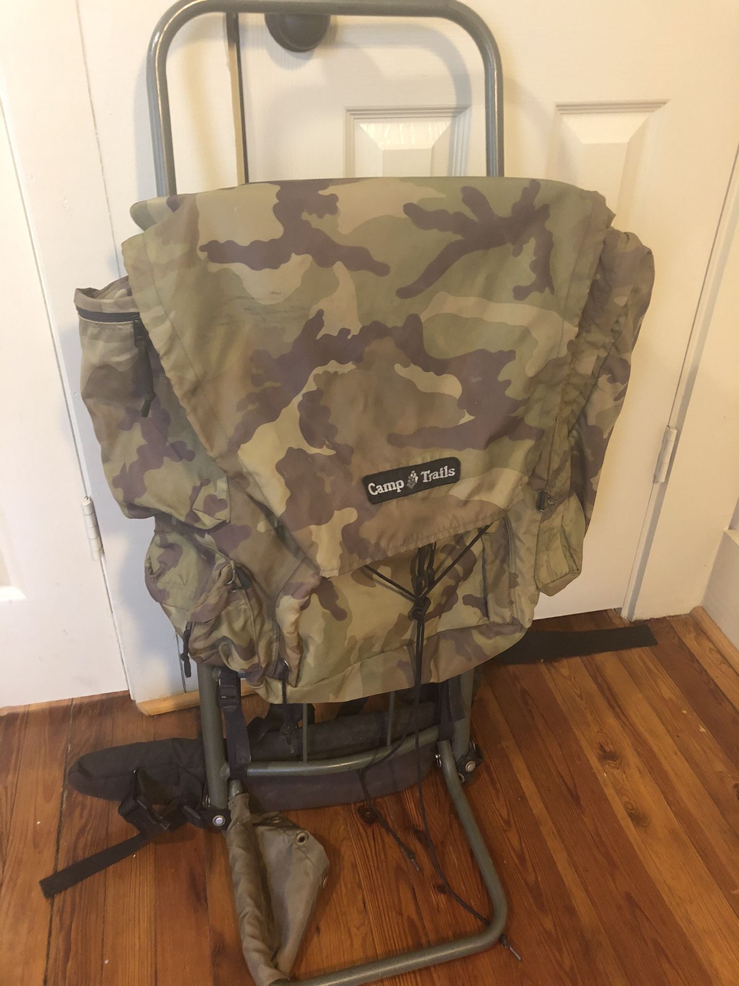 Backpack, hiking, sturdy large, aluminum frame