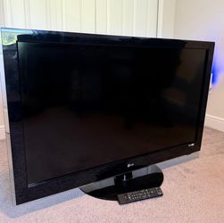LG 47” LCD TV with Remote & HDMI Cable – Works Great