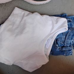 Between Shirt With squeeze Jeans