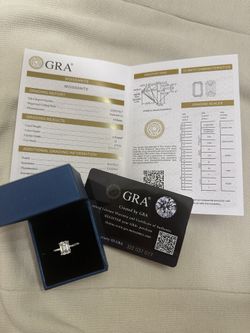 EMERALD CUT 2 CARAT TRUE LAB GROWN MOISSANITE ENGAGEMENT RING WITH ALL PAPERWORK BRAND NEW
