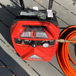 Portable air compressor