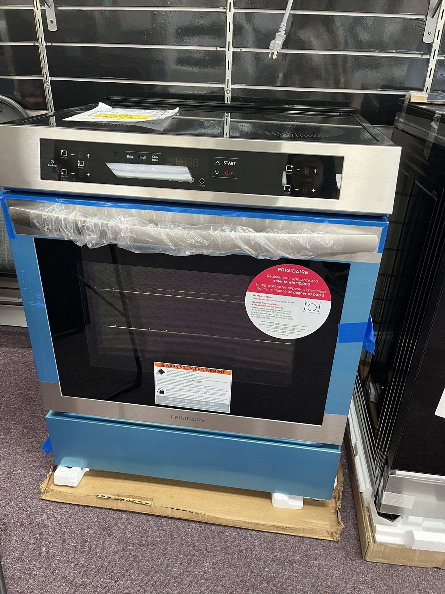 Stove, Induction Brand New Frigidaire With Manufacturer...