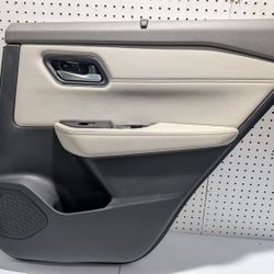 2021 2022 2023 NISSAN ROGUE PASSENGER REAR RIGHT SIDE INTERIOR DOOR PANEL COVER TRIM OEM W SUNSHADE