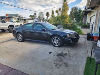 Pontiac Grand Prix Black Sedan