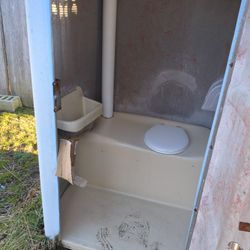 Portable Bathroom 