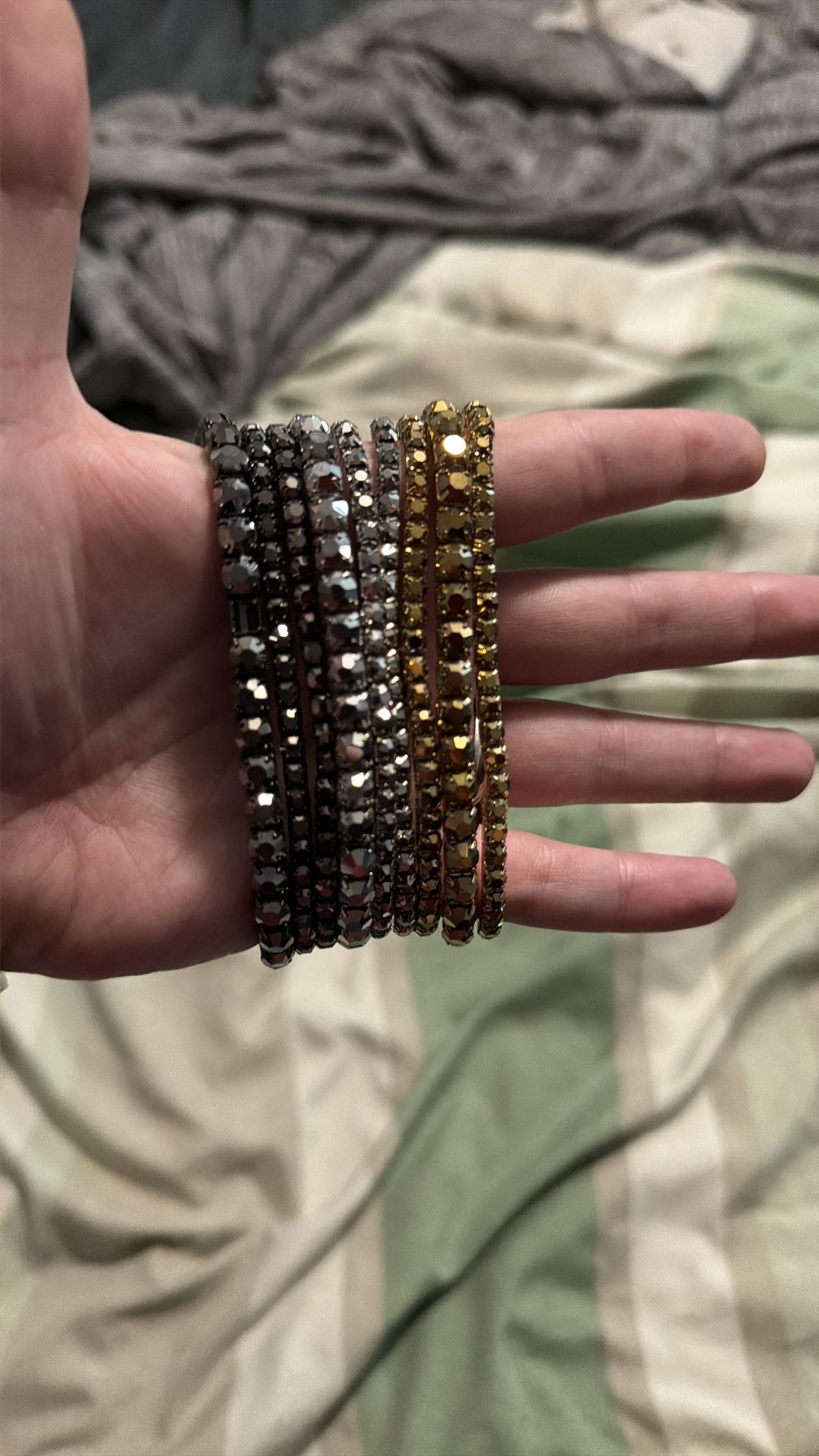 Set of stretch bracelets