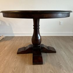 42 In Round Dining Table 