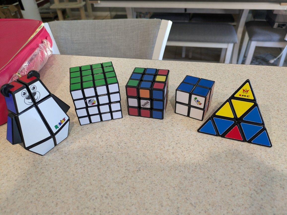 Lot Of 5 Rubik's Cube