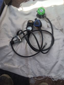 Oceanic scuba diving regulator