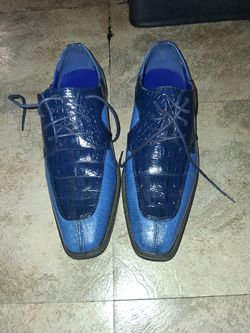Men's dress shoes