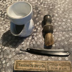 Vintage  Antique Shaving Set