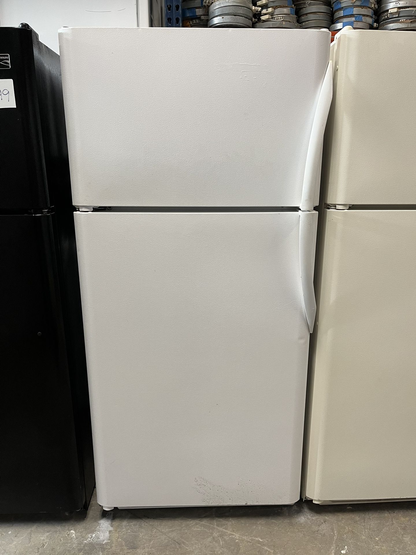 Frigidaire Top Freezer Refrigerator