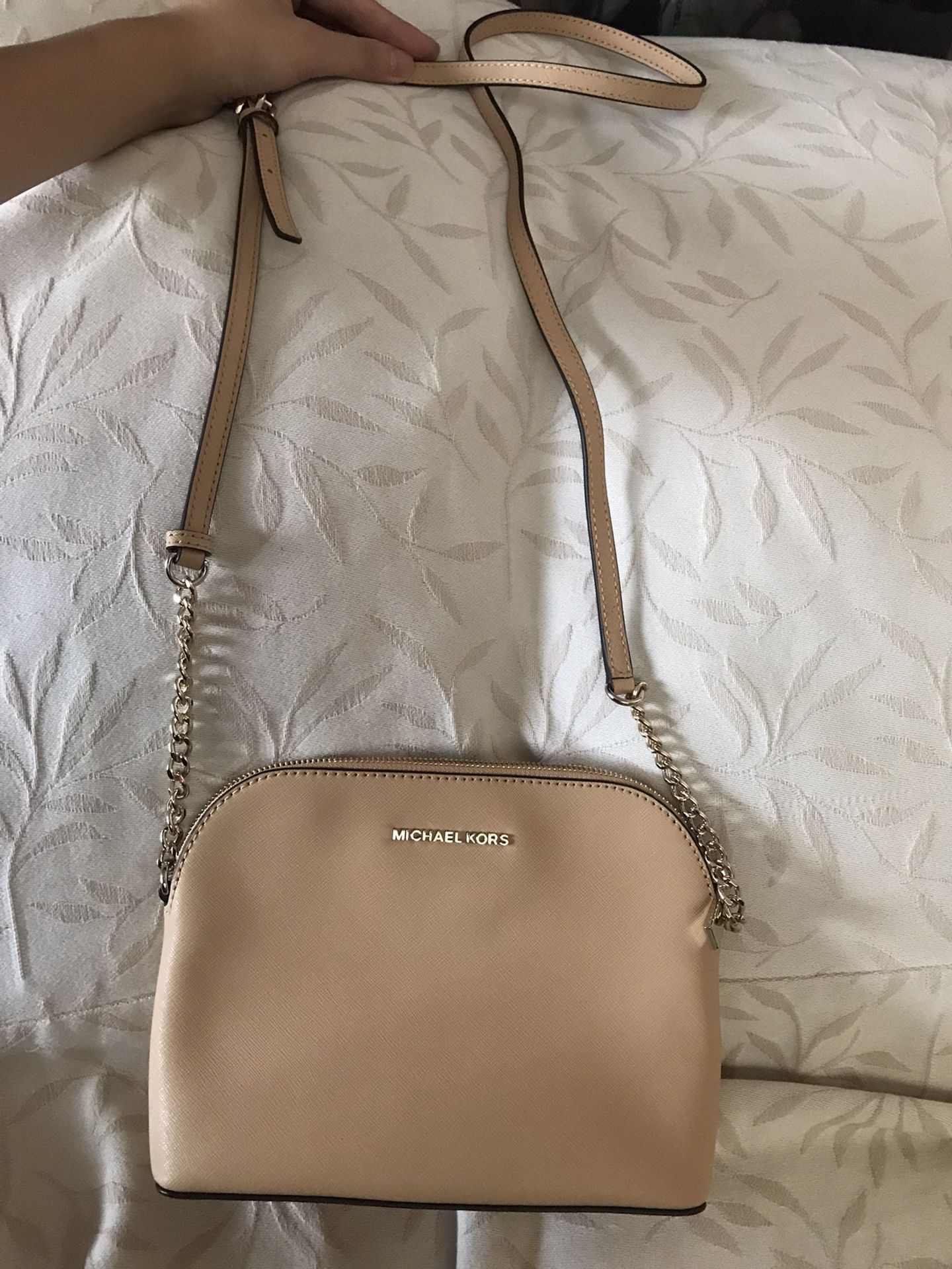 Michael Kors LG Dome Crossbody Leather Bag