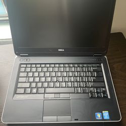 Dell Laptop, Silver “15” Charger 19.5V