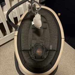 Lightly Used Cassia Baby Swing 