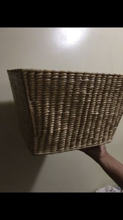 Weaved basket