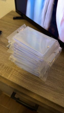 Trading cards mag cases