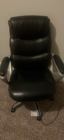 Black Leather Executive Office Chair