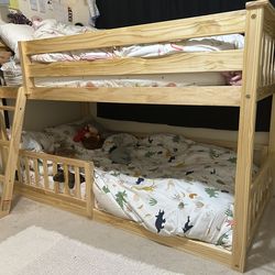 Max & Lily Low Bunk Bed, Twin-Over-Twin Bed Frame For Kids With 3 Guard Rails — Excellent Condition — Space Saving!