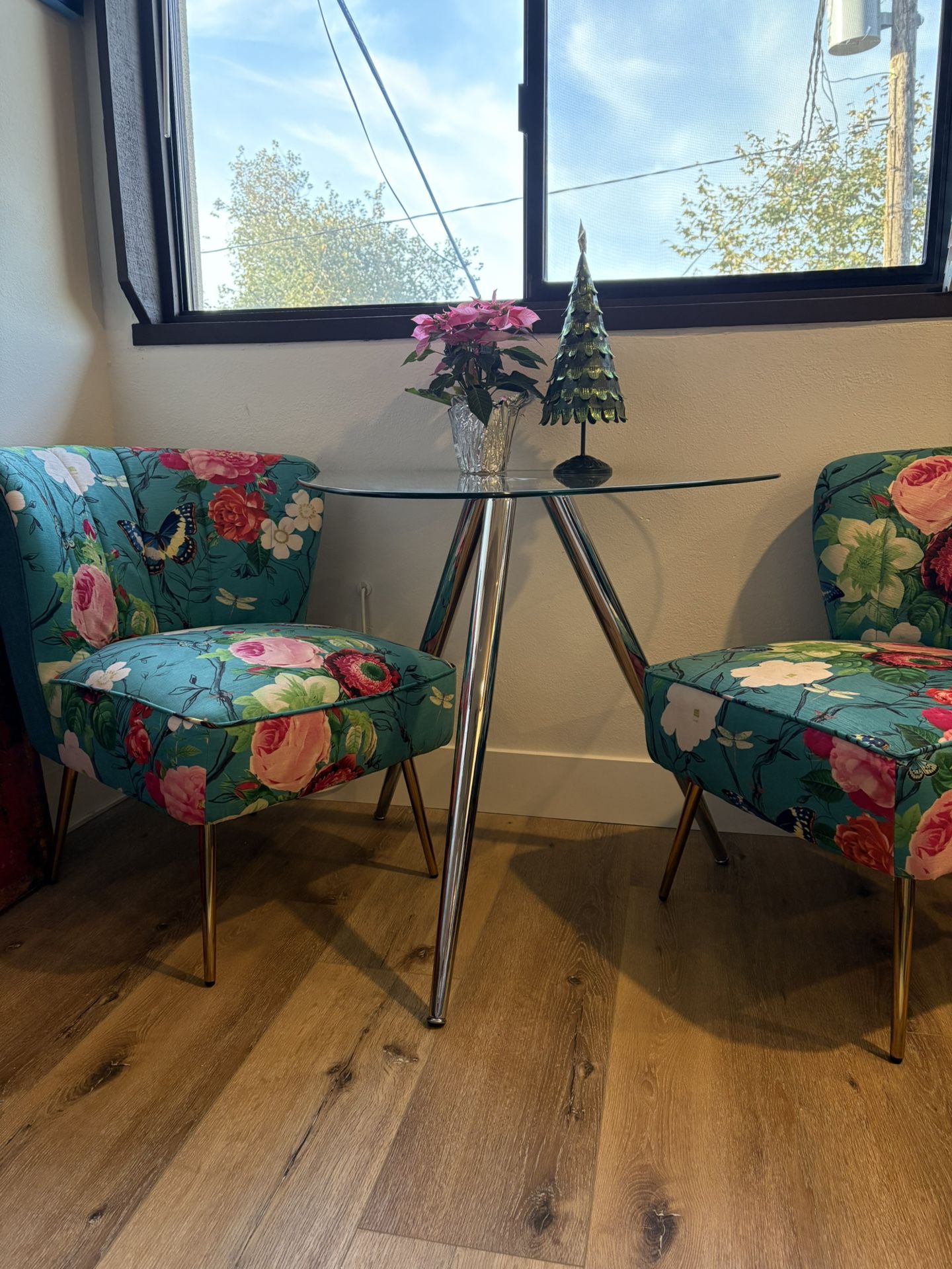 Velvet Chairs with Glass Table