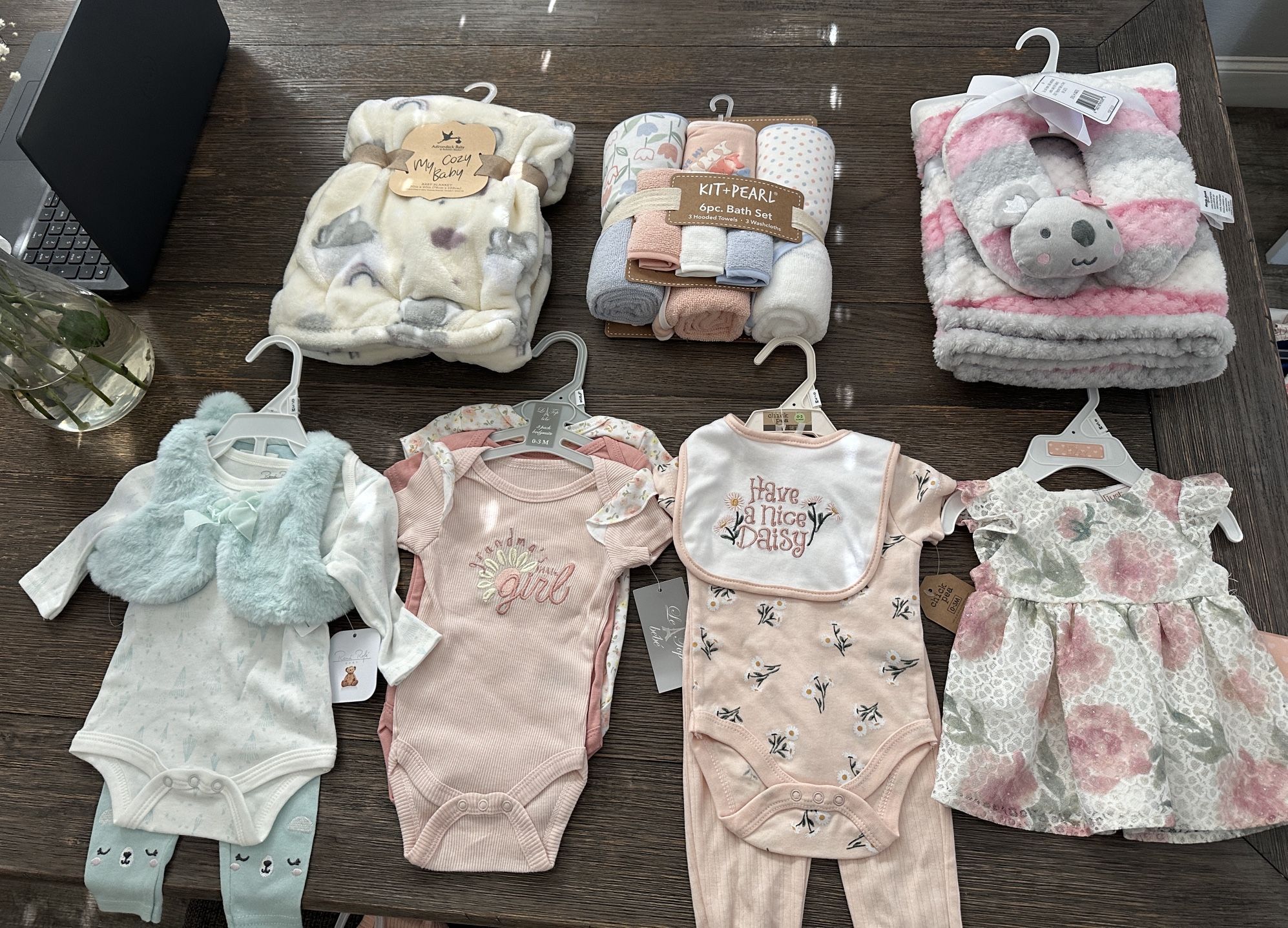 New 0/3 Babygirl Sets