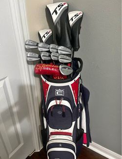 Complete Set of Titleist Golf Clubs
