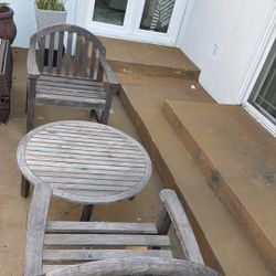 SMITH & HAWKEN Wood Round Table And Two Chairs 