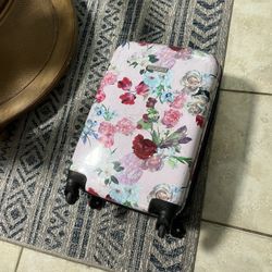 Beautiful Suitcase Nice West 