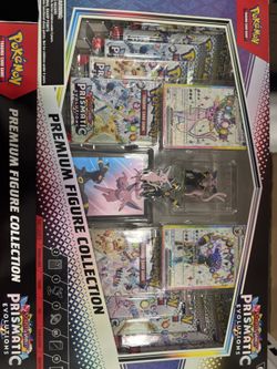 Prismatic Evolution Premium Figure Collection 