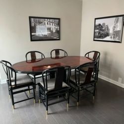 Dining Room Table and 6 Chairs 