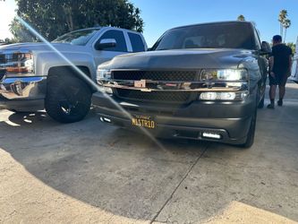 99-02 Silverado HD front end