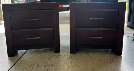 Nighstands (2) dark brown wood 24H*16W