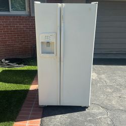 Refrigerator Maytag