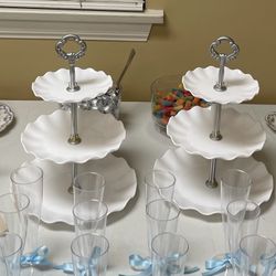 Three-tiered plates