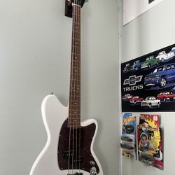  4 Cords Ibanez Bass