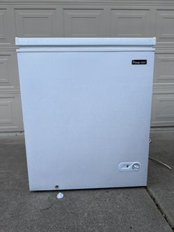 Magic Chef Freezer Chest Deep Garage Spare