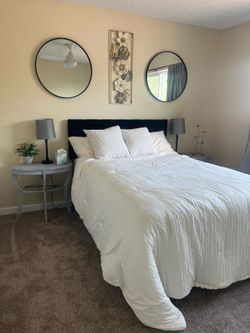 Full Size Bedroom set! All pieces included