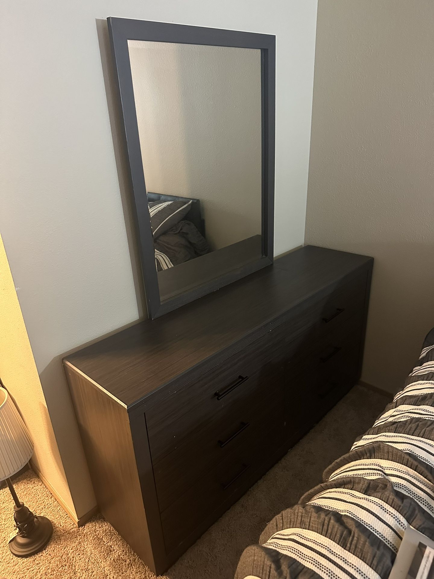 Bedroom Dresser With Mirror