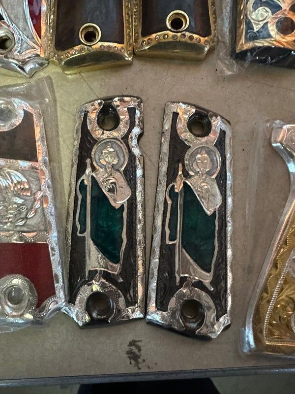 Cachas De Aluminio/Aluminum Covers