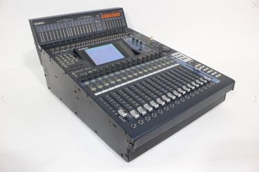 Yamaha DM1000 Digital Audio Console