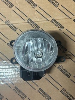 2014-2023 Toyota Rav4 Highlander Fog Light Driver Left Side OEM 81220–02160